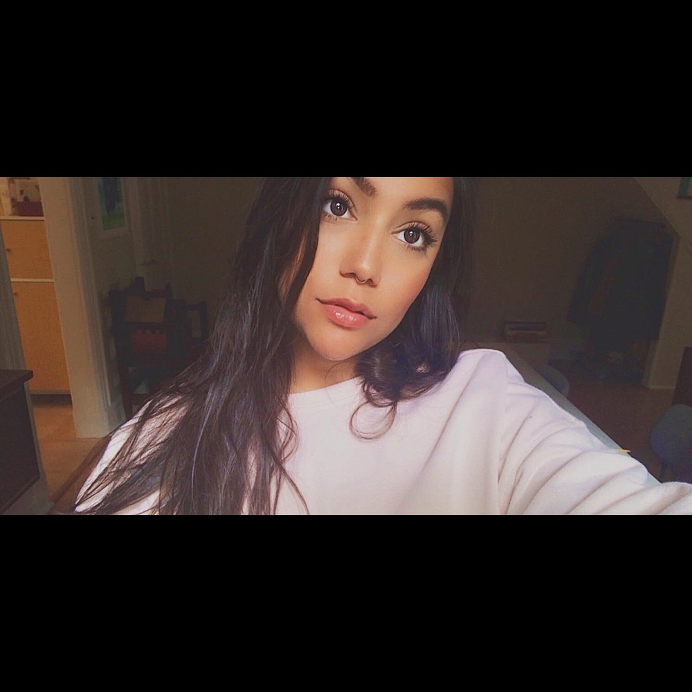 Meet your Posher, Jessica